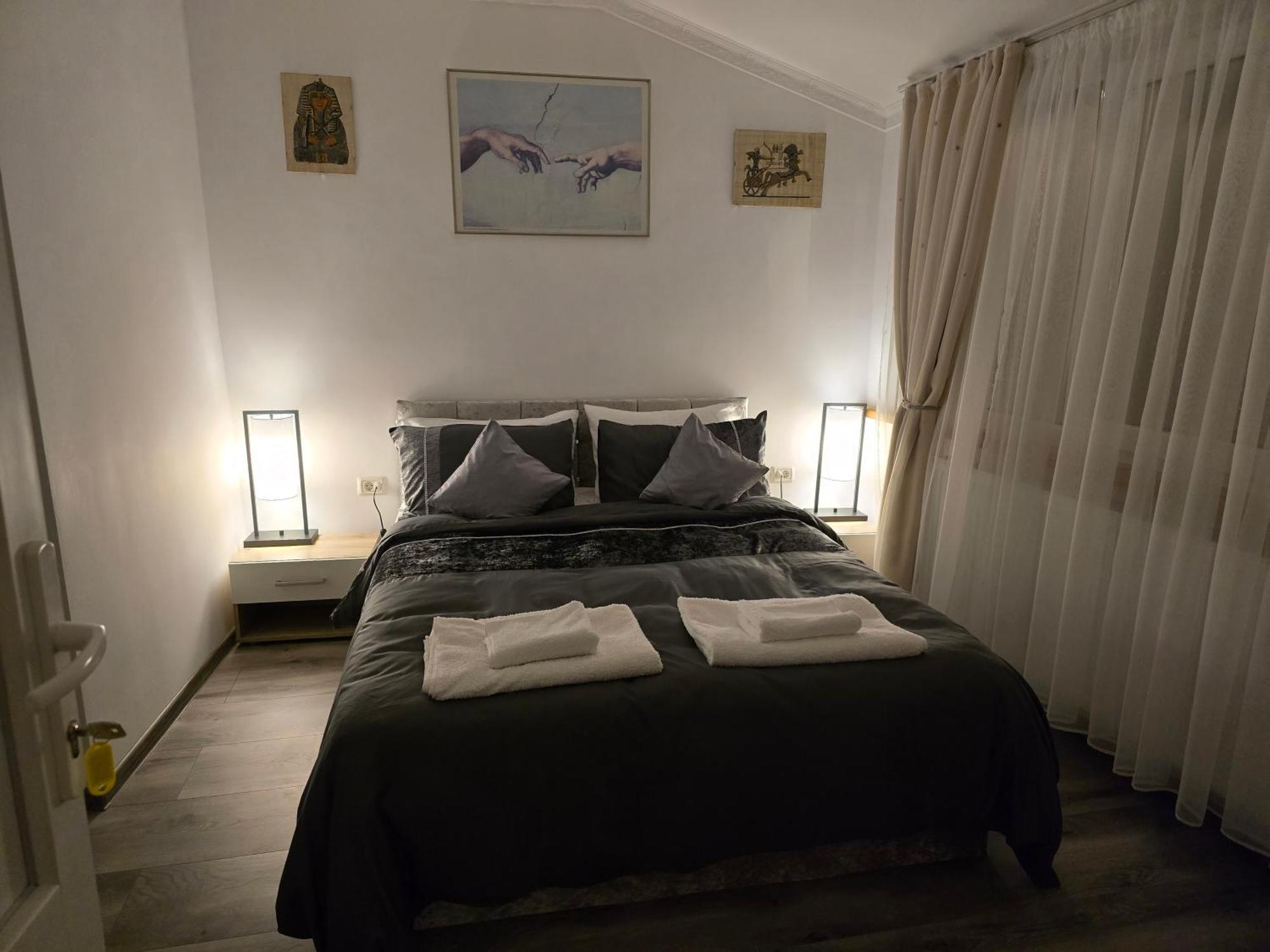 Homestay Eldi House